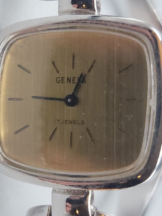 Vintage Geneva 17 Jewels Mechanical Ladies Cocktail Watch Cushion Case RUNS main image 8